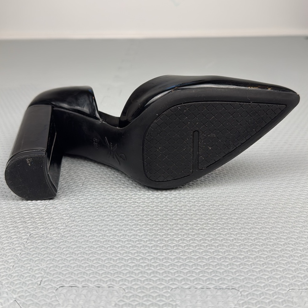 Nine West block heel pumps in size 5.5M. - Picture 7 of 8